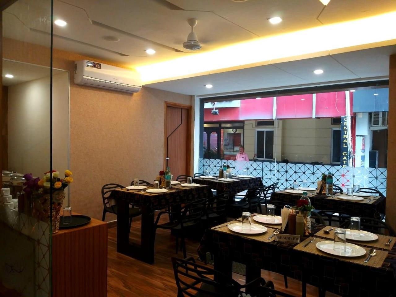 Grand Elegant Chennai Exterior foto