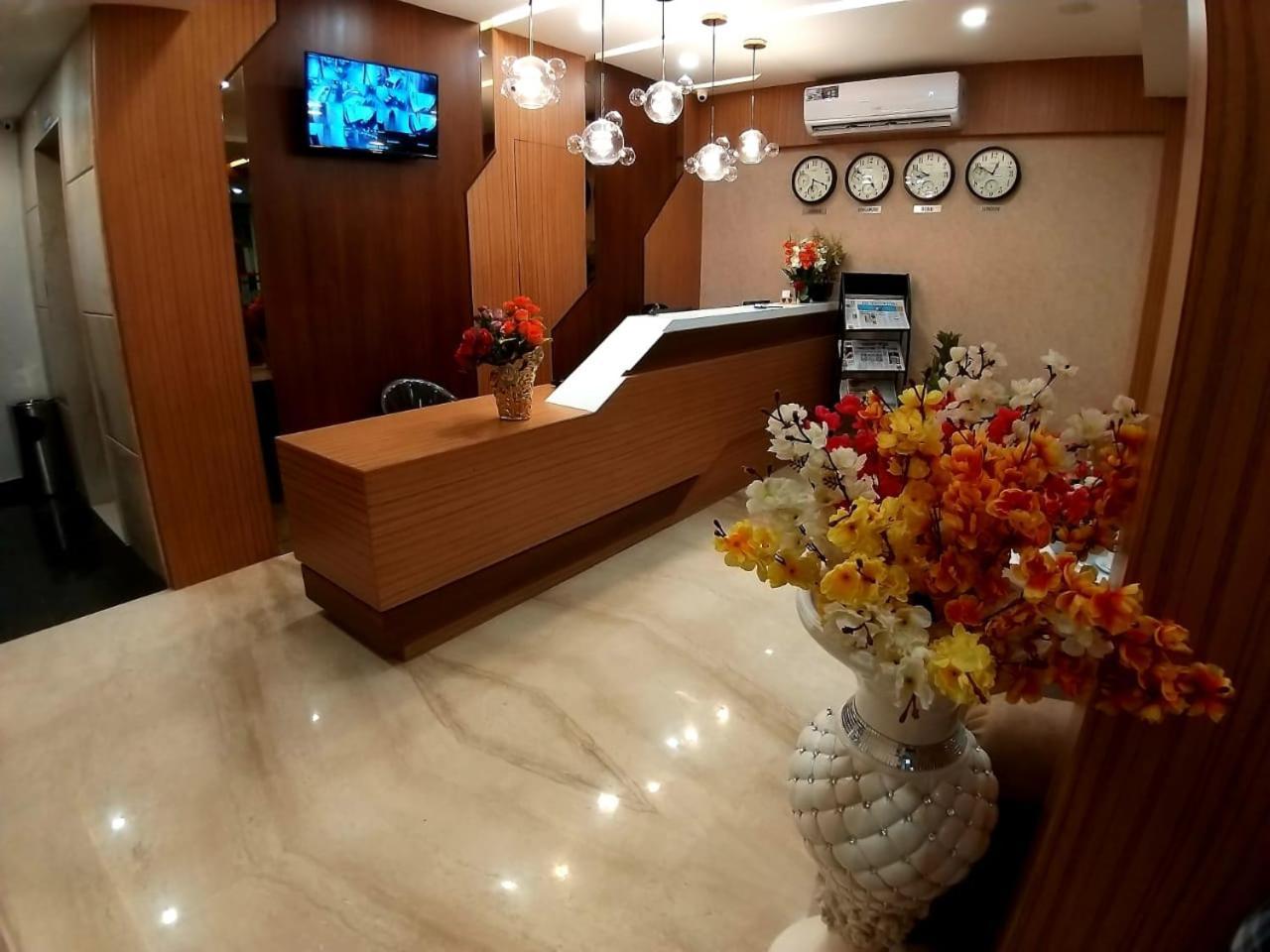 Grand Elegant Chennai Exterior foto