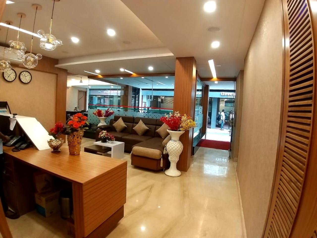 Grand Elegant Chennai Exterior foto